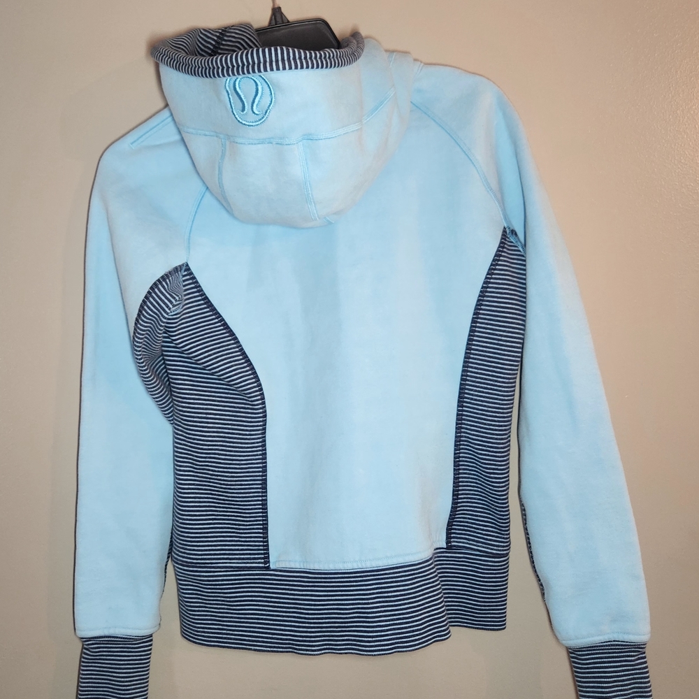 Lululemon Athletica ** SCUBA **Light Blue and Navy Hoodie